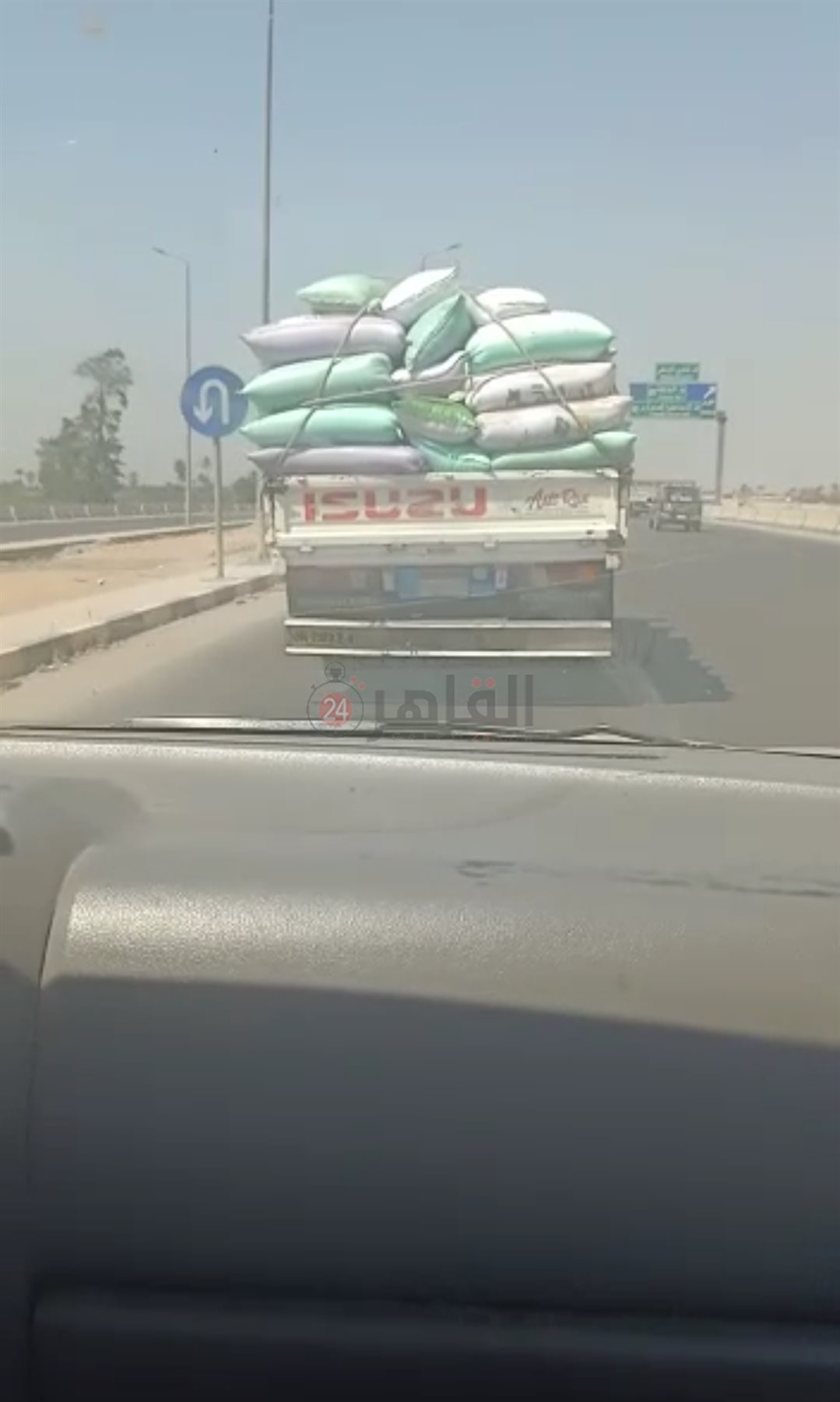 مطاردة سيارة القمح بالشرقية1