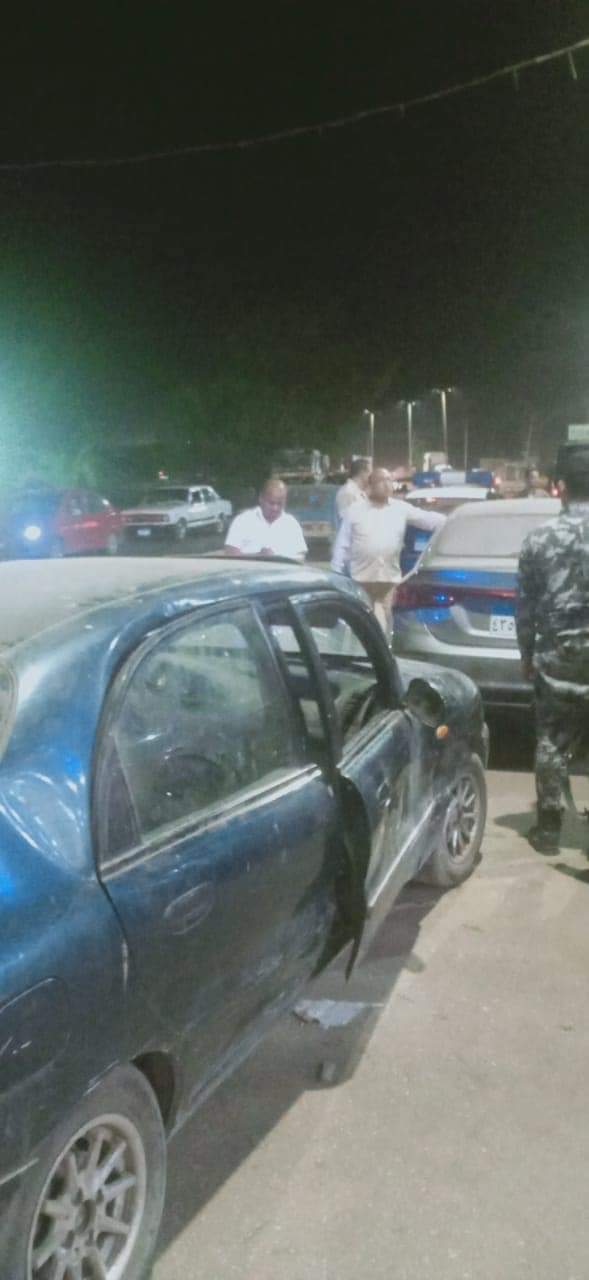 تصادم سيارتين بأسيوط 