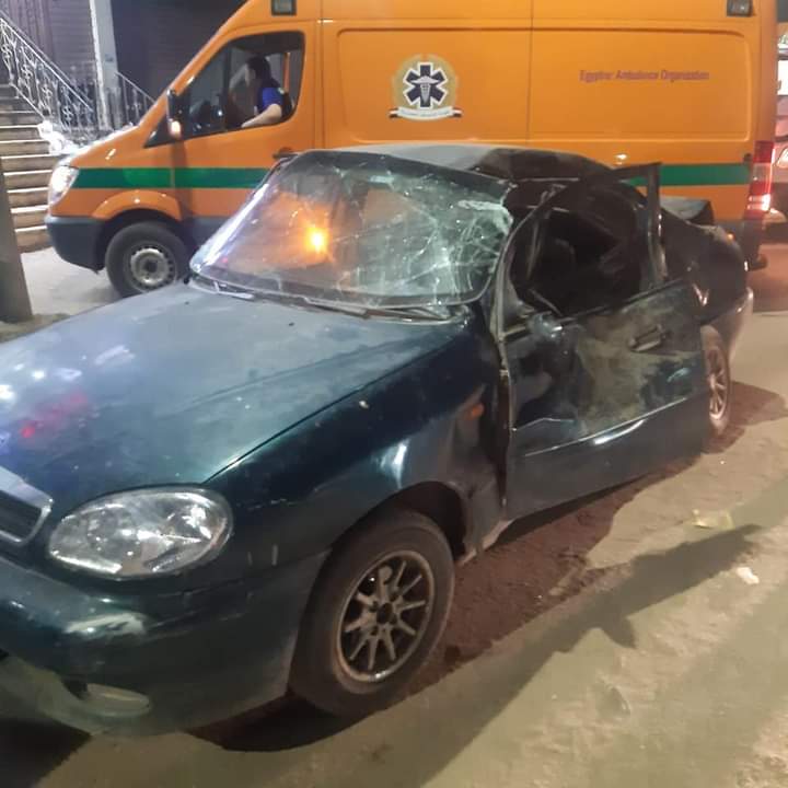 تصادم سيارتين بأسيوط 