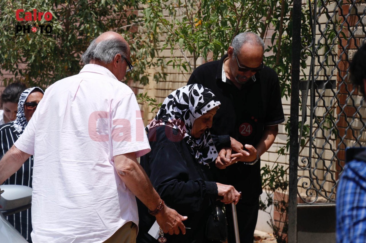 أسرة سمير غانم (1)