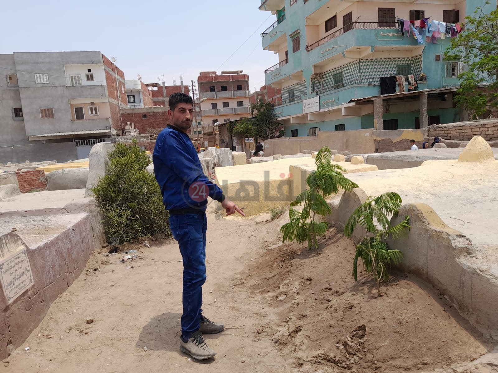 مقابر الزوجين وطفلتيهما 03