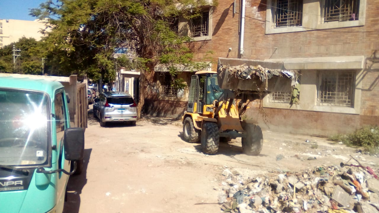 توزيع صناديق القمامة بشوارع الإسكندرية 