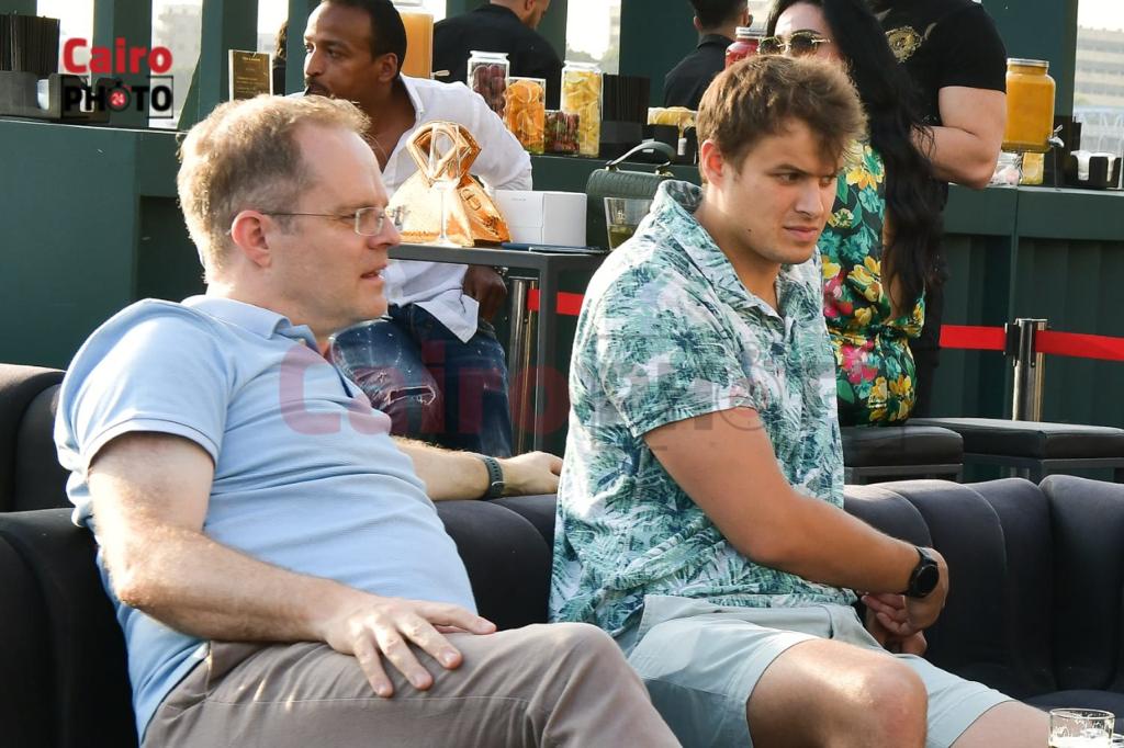 السفراء ونجوم الفن والإعلام بسهرة ممشى مصر