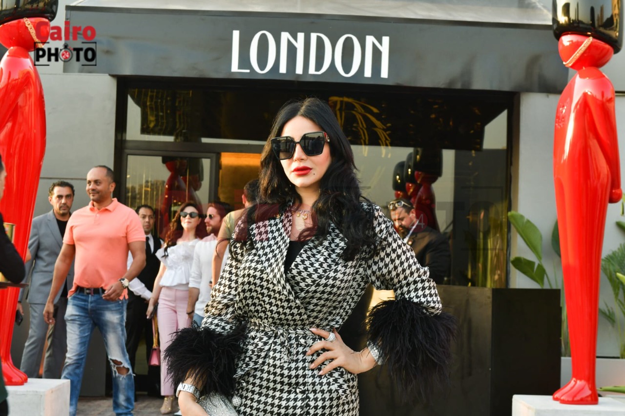 نجوم الفن والإعلام بسهرة ممشى مصر (32)