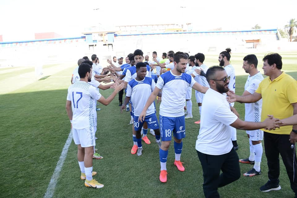 ممر شرفي لفريق أسوان في مباراة الألومنيوم (3)