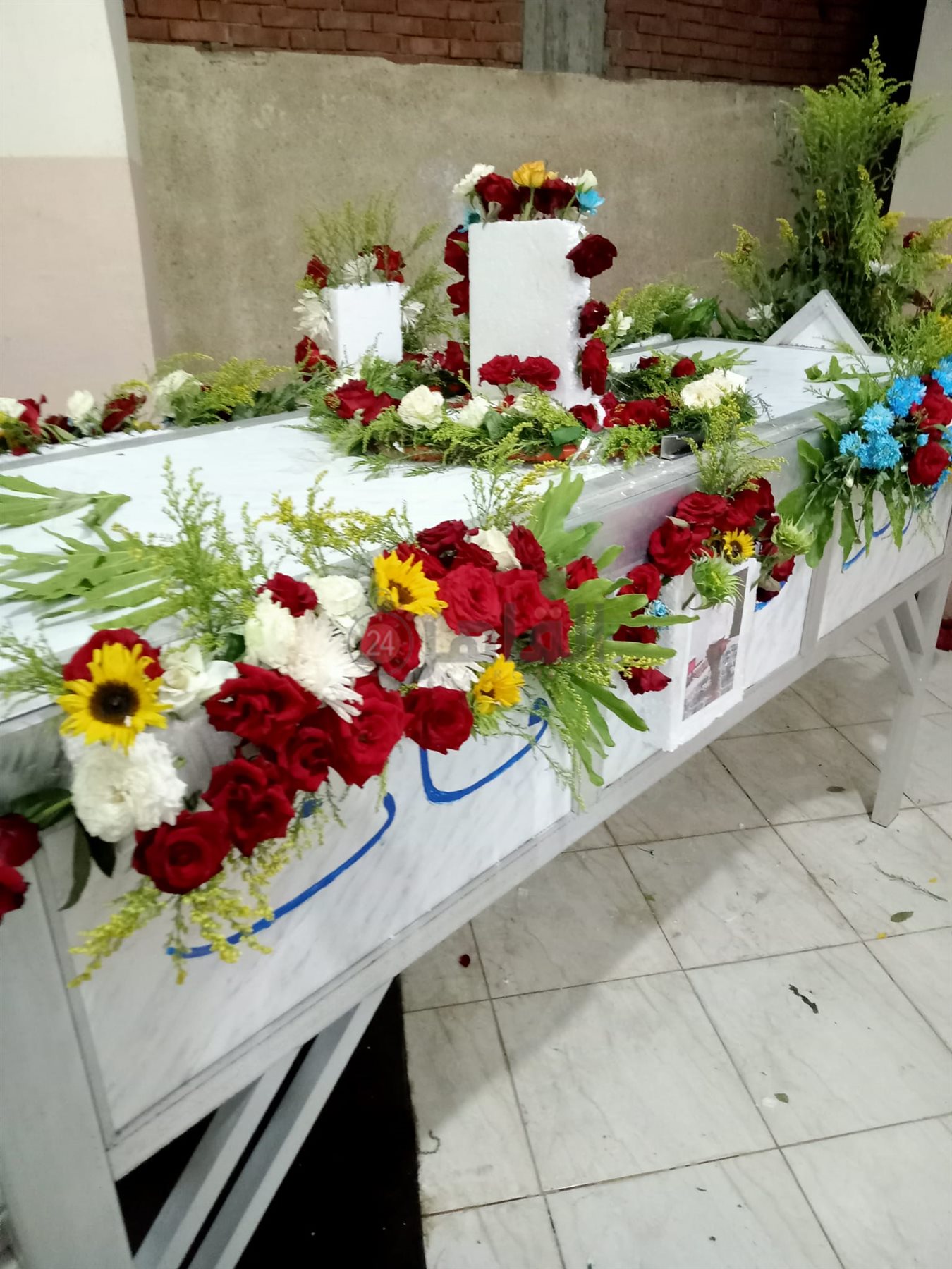 نعش أحد الضحايا 02