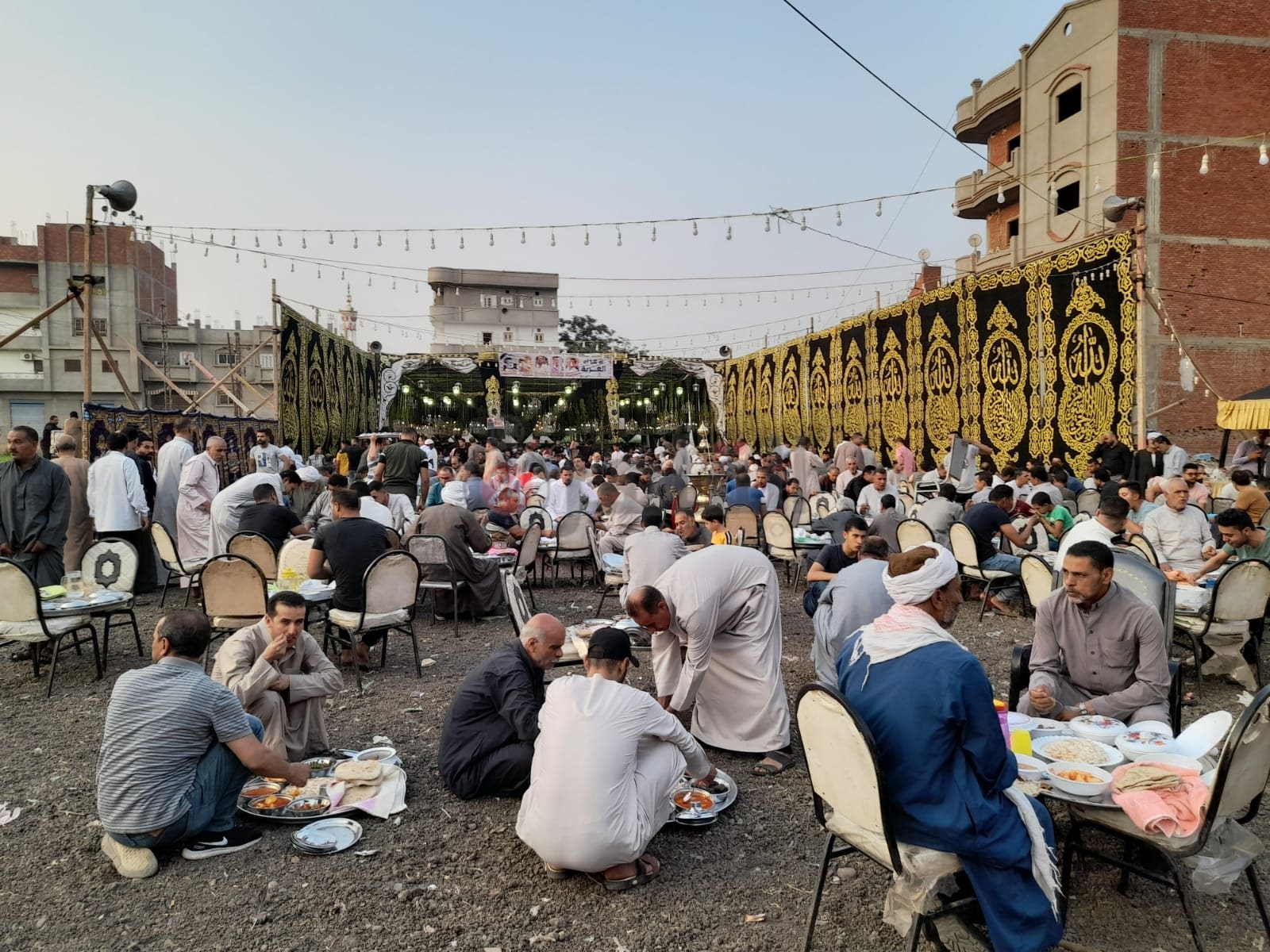 سرادق عزاء الشباب الخمسة