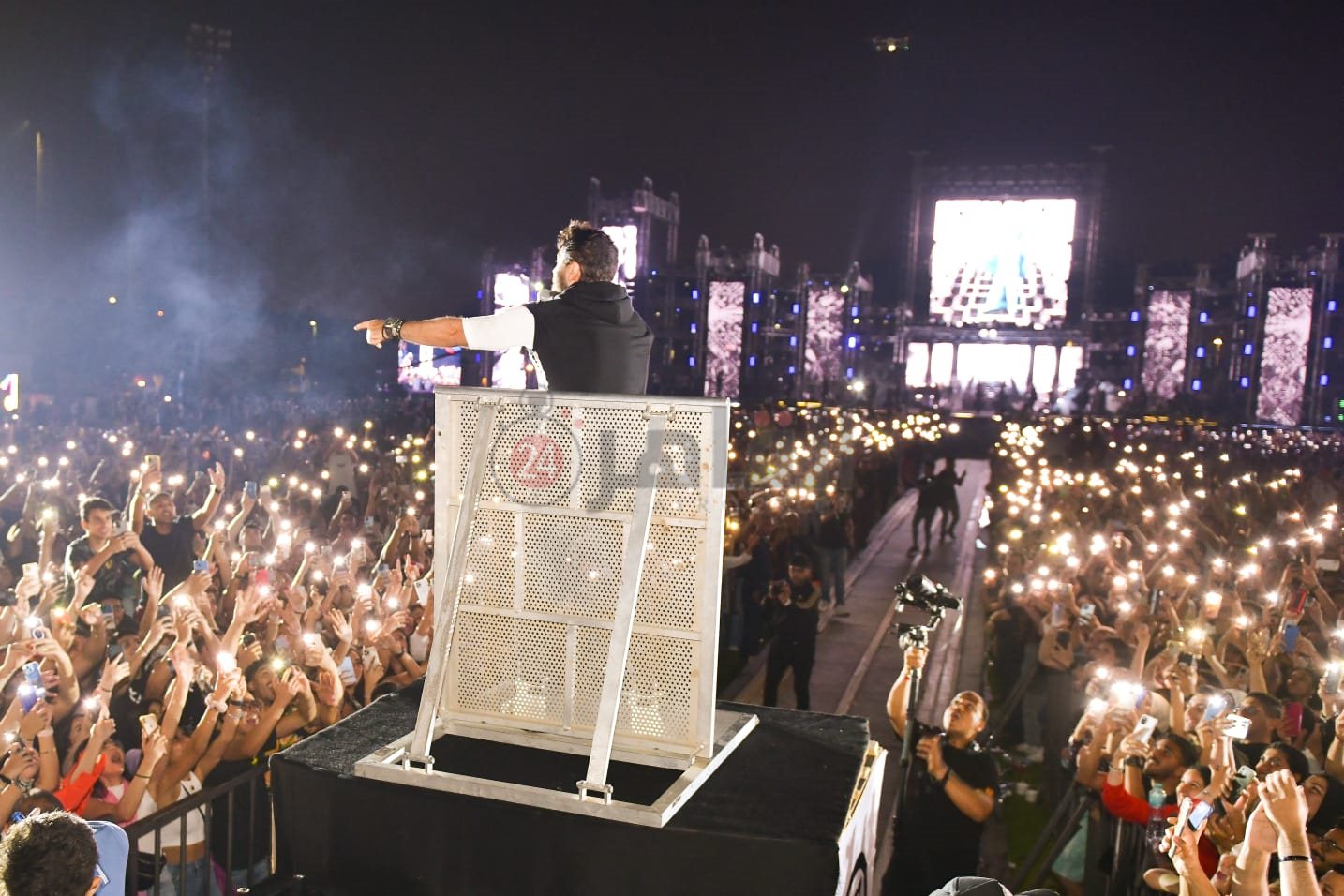 حفل تامر حسني (21)