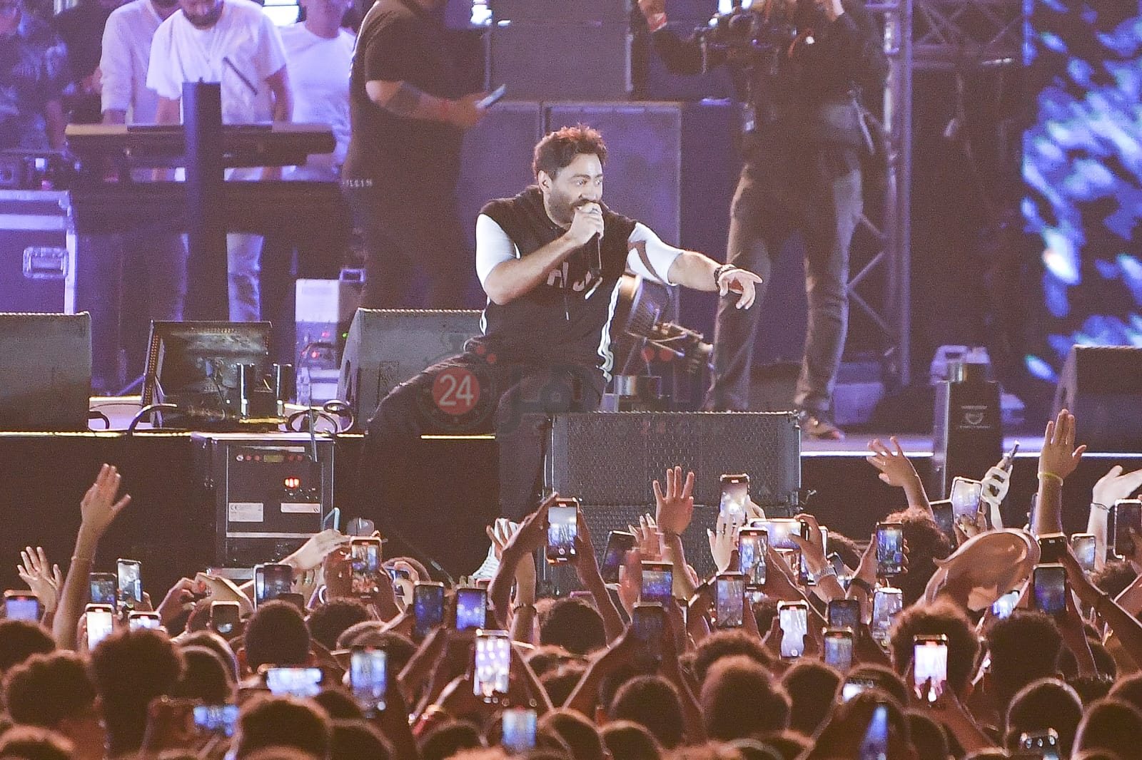 حفل تامر حسني (22)