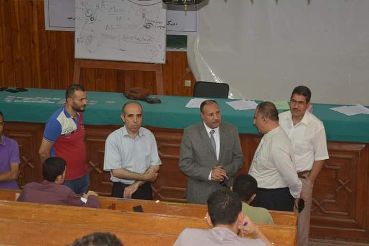 نائب رئيس جامعة الأزهر يتابع سير الامتحانات 
