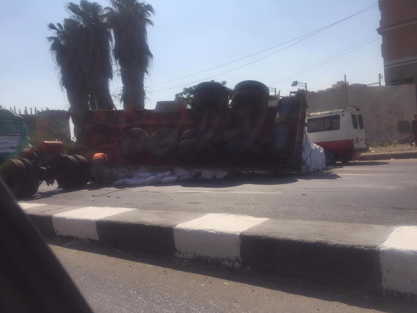 انقلاب مقطورة بالشرقية 01