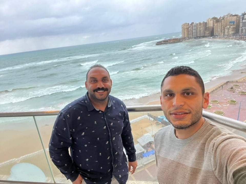 الطبيبين المتوفيين