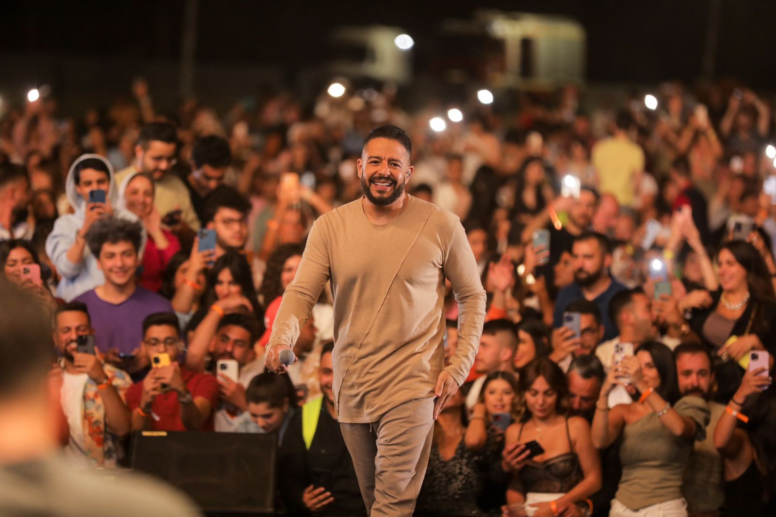 حفل حماقي في الأردن (1)