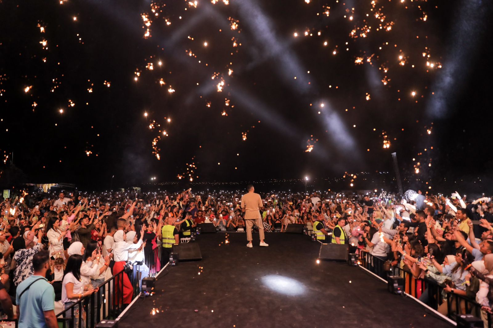 حفل حماقي في الأردن (3)