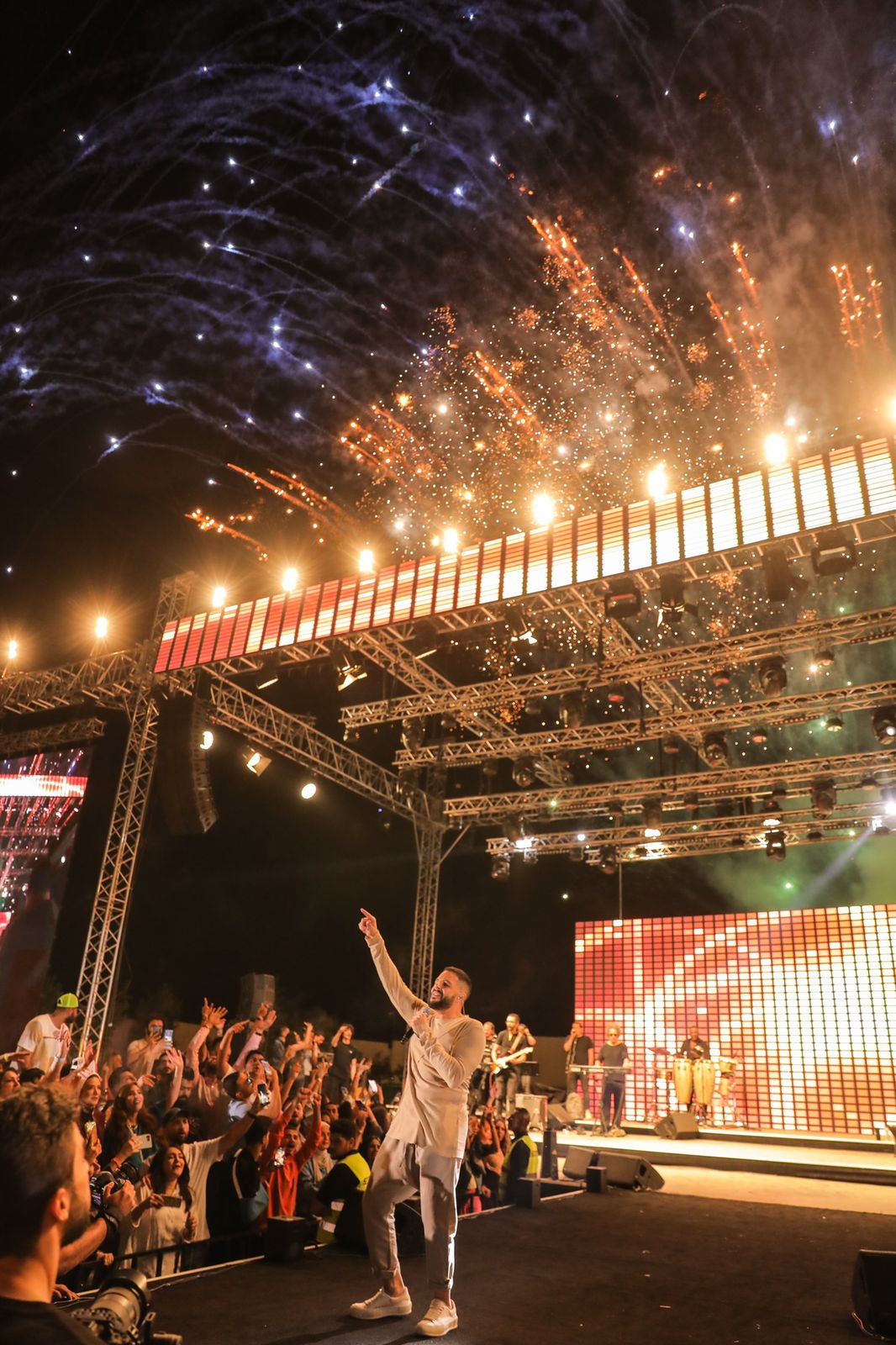 حفل حماقي في الأردن (9)