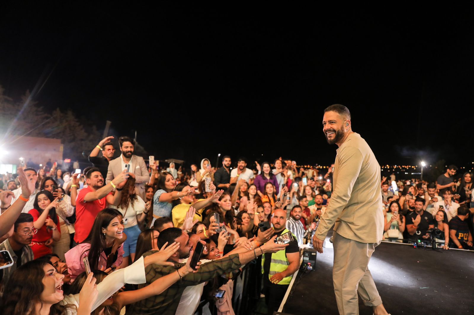 حفل حماقي في الأردن (12)