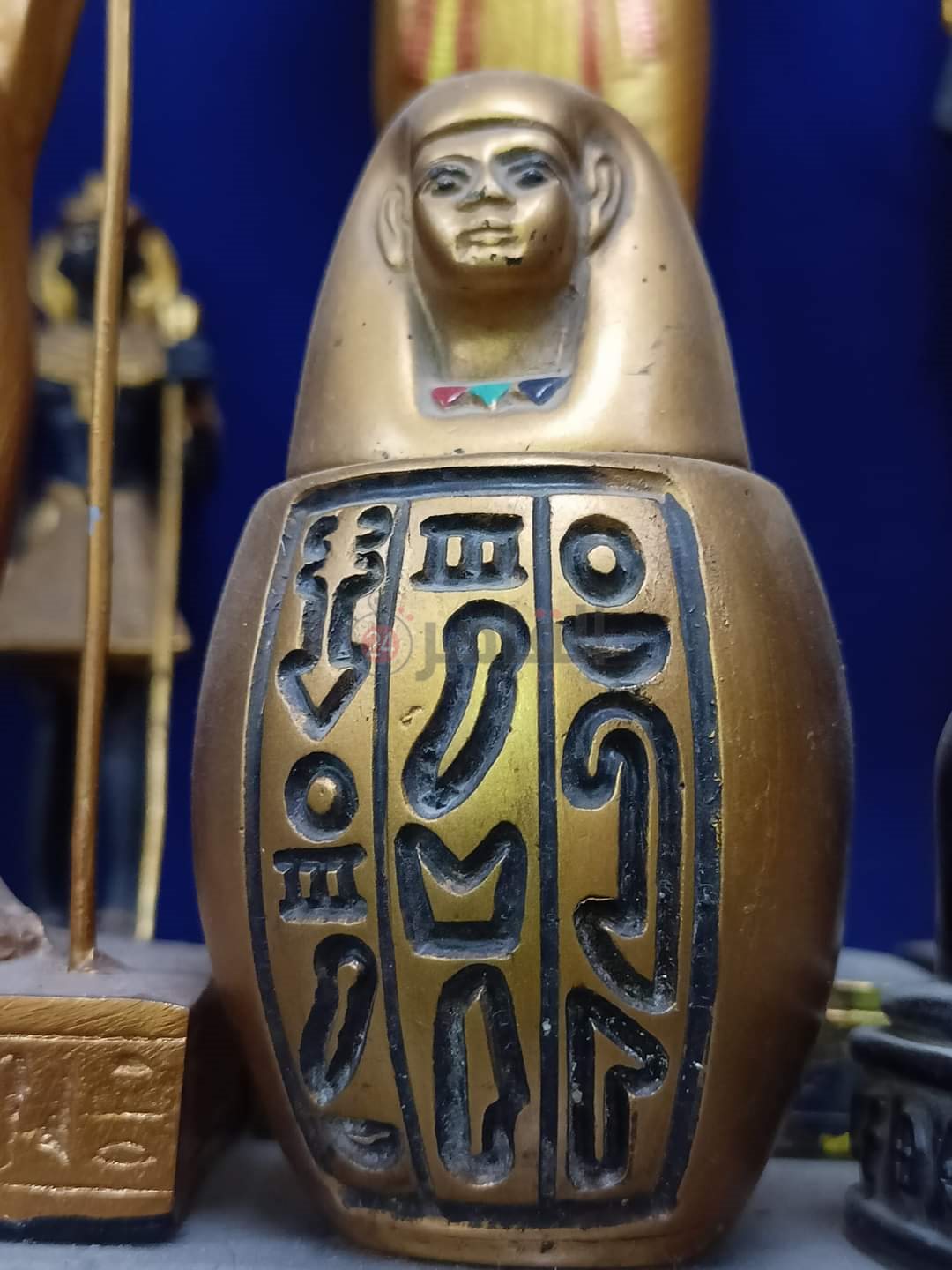 القطع الفرعونية المُقلدة 