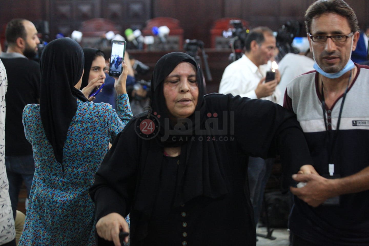 وصول جدة الطالبة نيرة ضحية جامعة المنصورة 