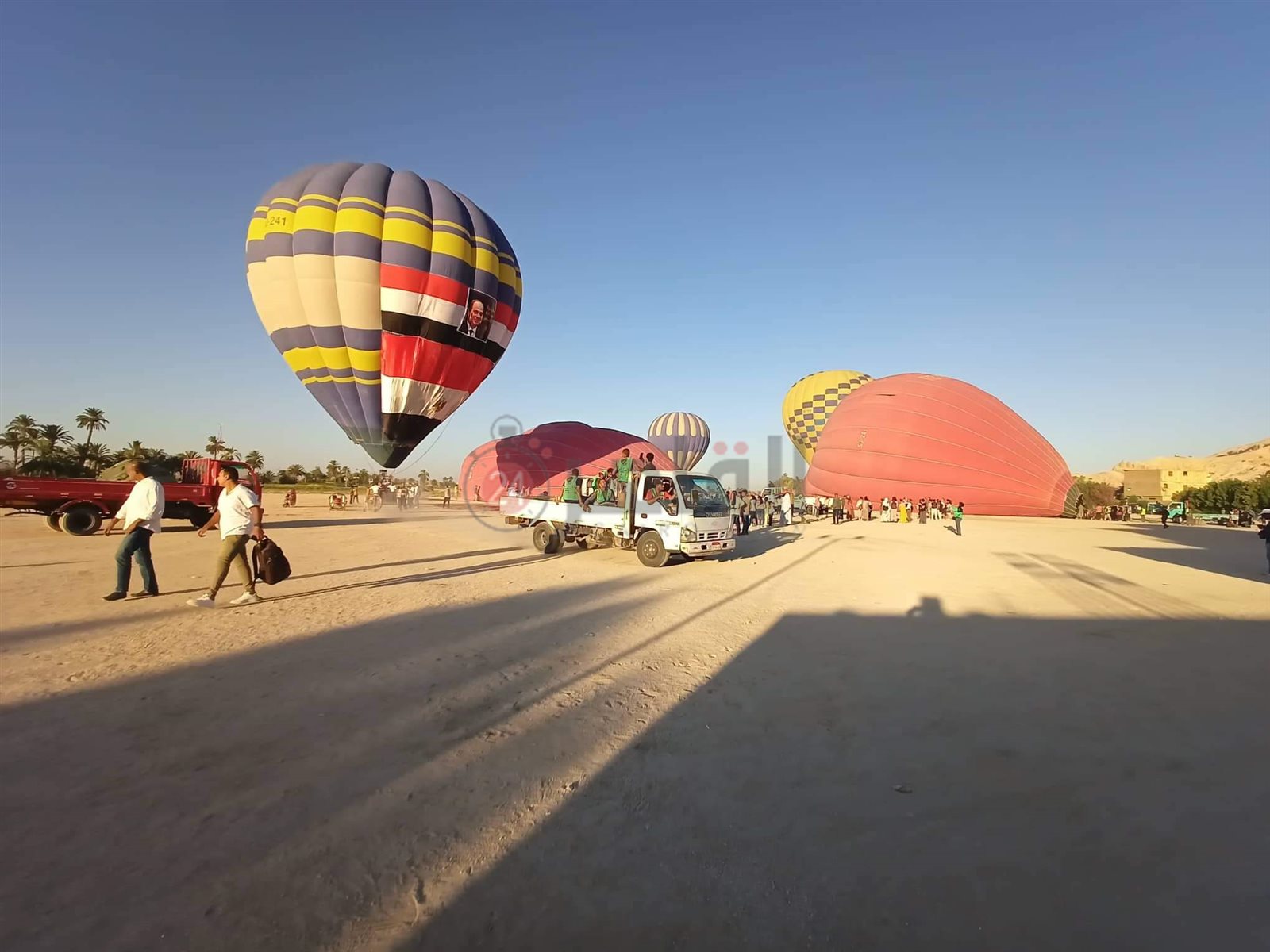 البالون الطائر بالأقصر