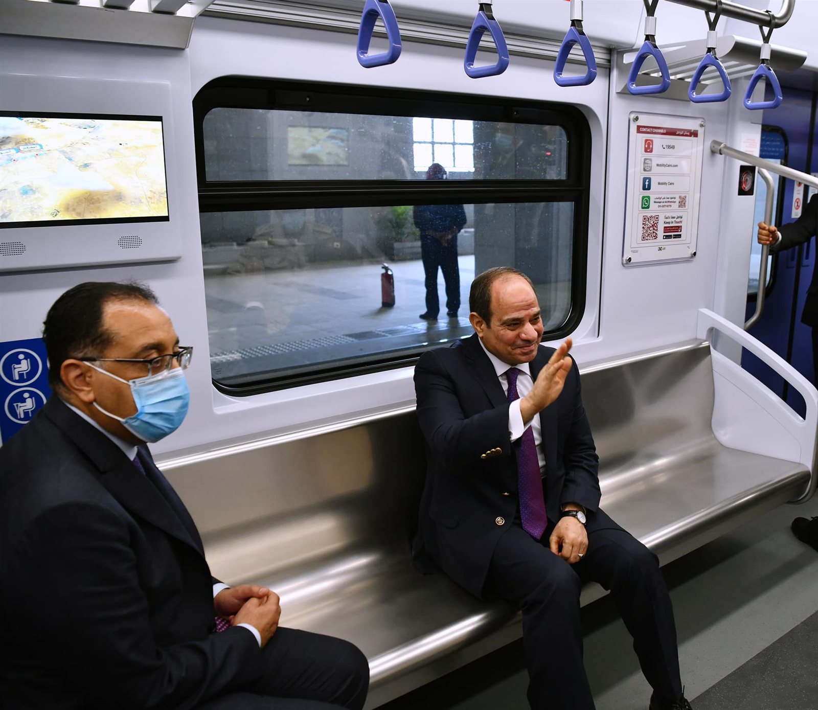 الرئيس السيسي يفتتح محطة عدلى منصور 