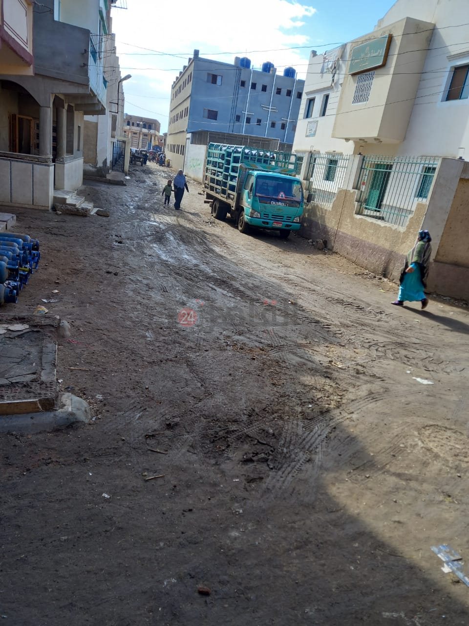 مستودع أنابيب بوتاجاز داخل الكتلة السكنية بالشرقية 03