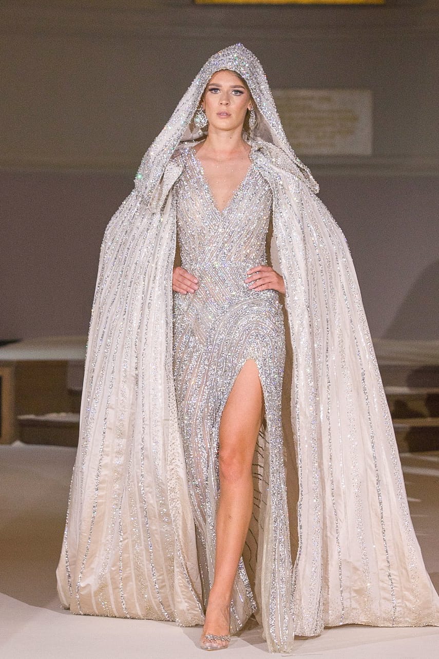 اطلالات ملكية وفستان زفاف ذهبية وملونة للبحيري في اسبوع الموضة الفرنسي (12)