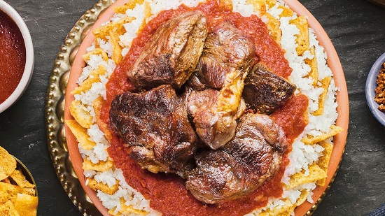 طريقة عمل الفتة المصرية بالعيش