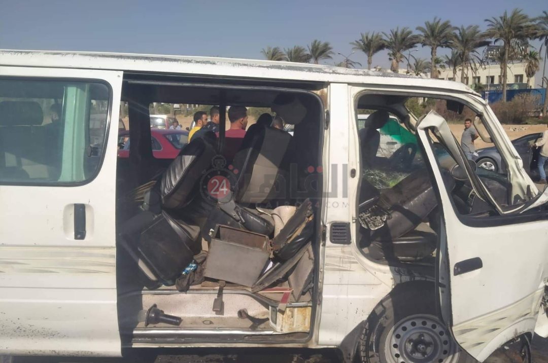 تصادم ميكروباص وملاكي بالعاشر من رمضان 2