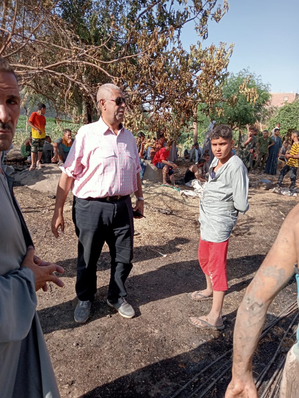 اندلاع حريق في عدد من المنازل بديروط