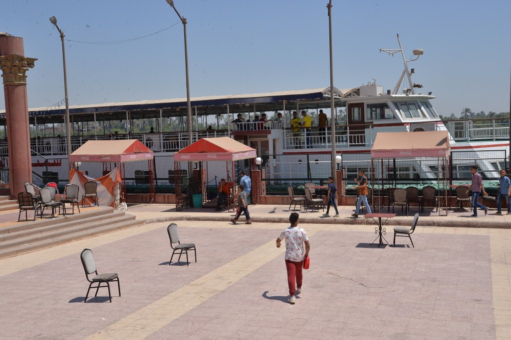 إقبال المواطنين على الحدائق والمتنزهات بأسيوط