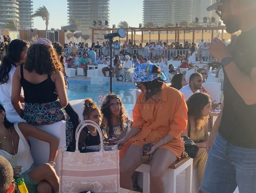 بسمة بوسيل وبناتها