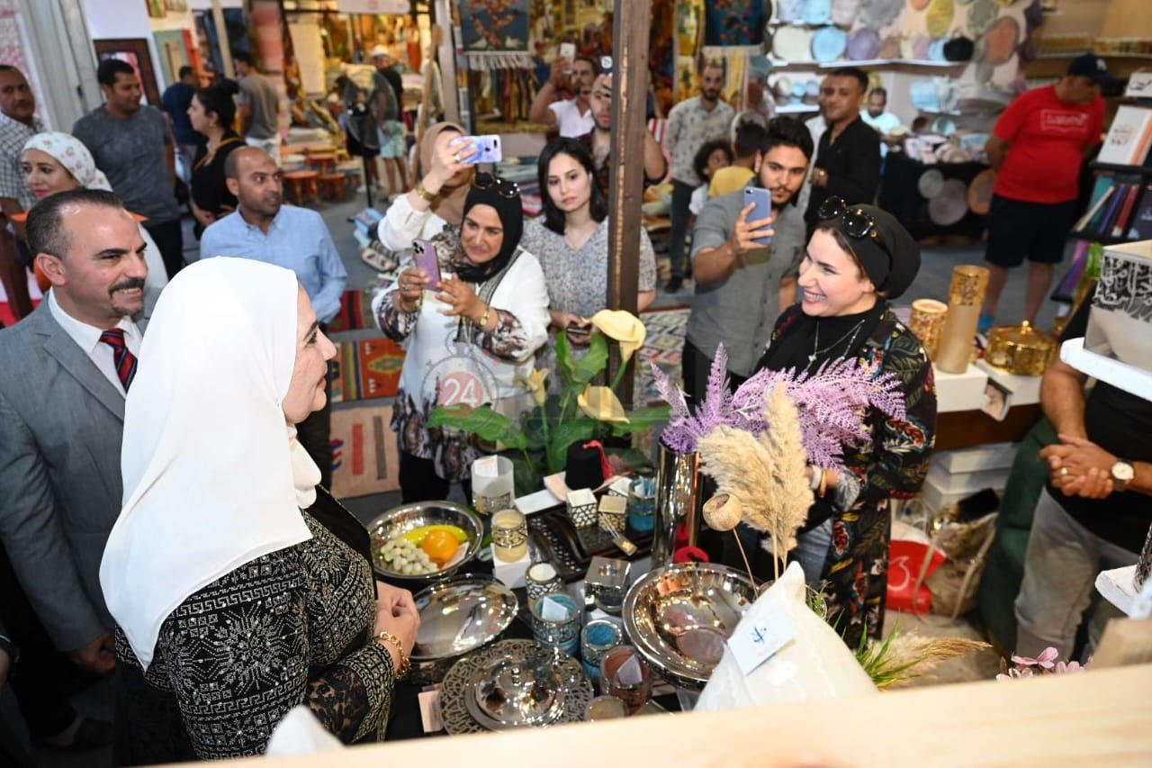 8dbf850a-f89b-4051-9794-60c6354e6a9d