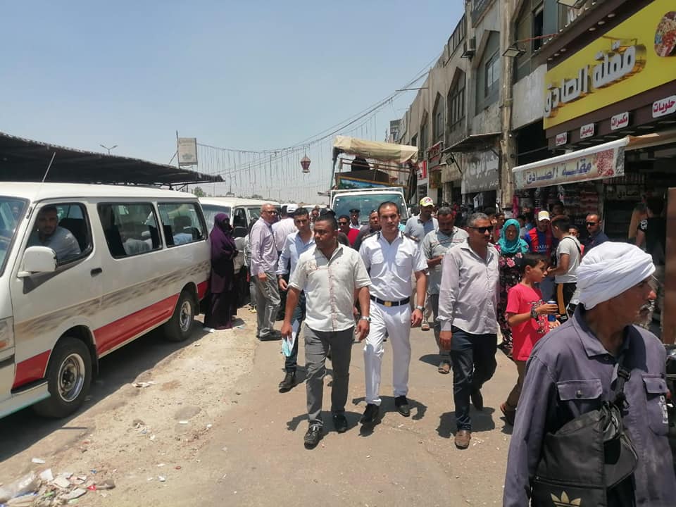 غلق وتشميع وإزالة مخالفات بالعاشر من رمضان 011