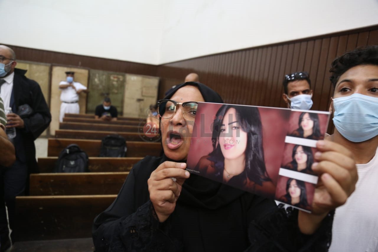 والدة شيماء جمال