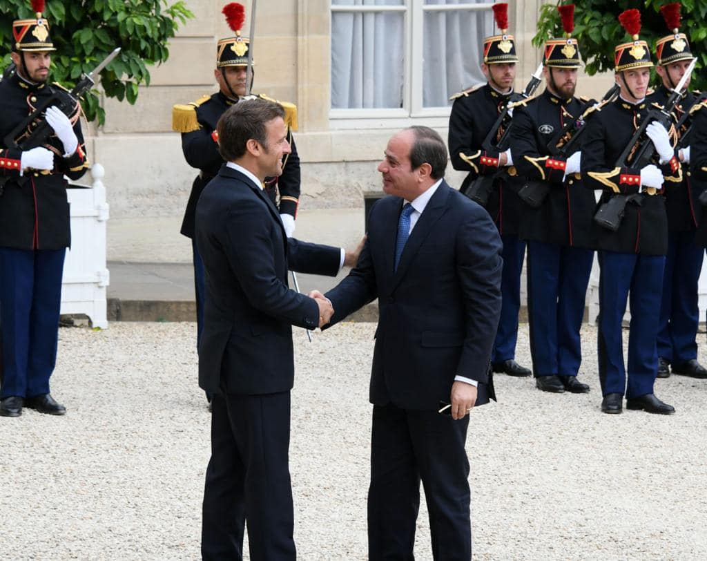 الرئيس السيسي ونظيره الفرنسي