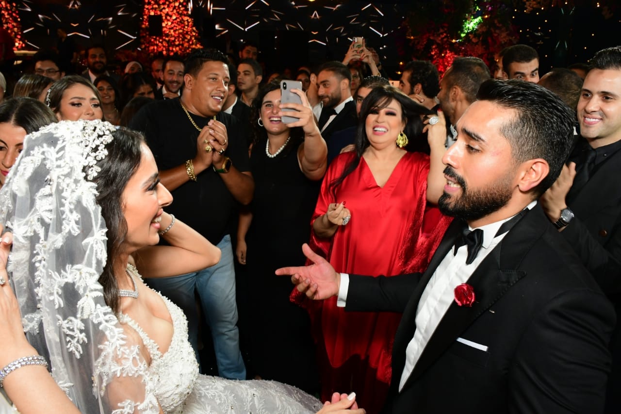 نجوم الفن في حفل زفاف ابنة عصام إمام شقيق الزعيم (55)