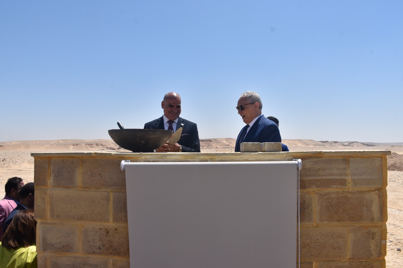 وضع حجر الأساس لإنشاء جامعة الأقصر والمستشفى الجامعي