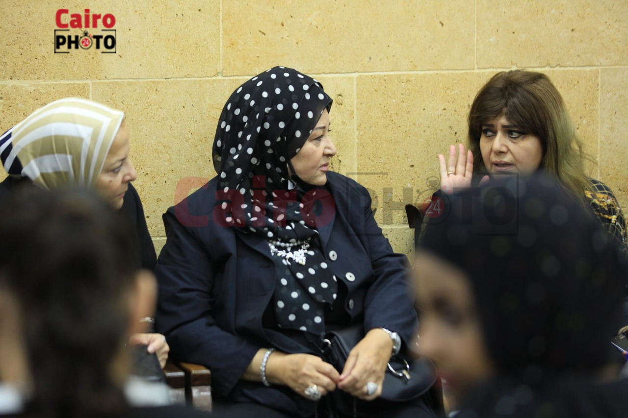 عزاء الفنانة رجاء حسين (20)