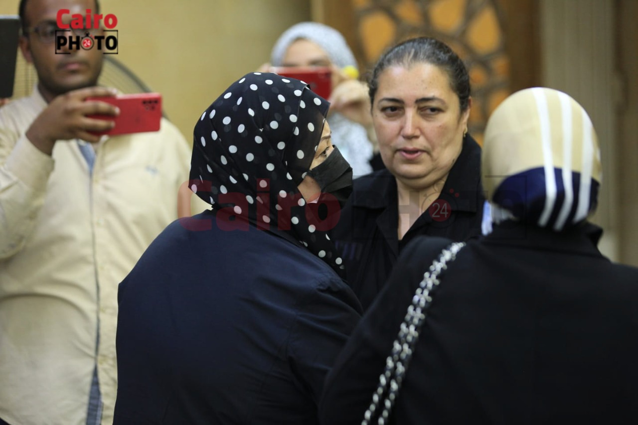 عزاء الفنانة رجاء حسين (36)