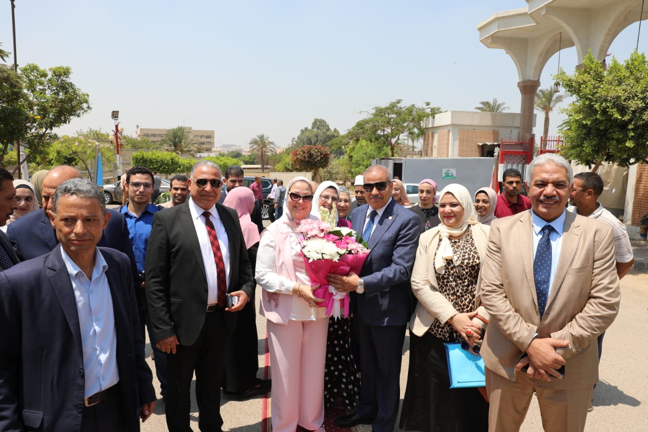  فرع البنات بجامعة الأزهر يودع الدكتور محمد المحرصاوي