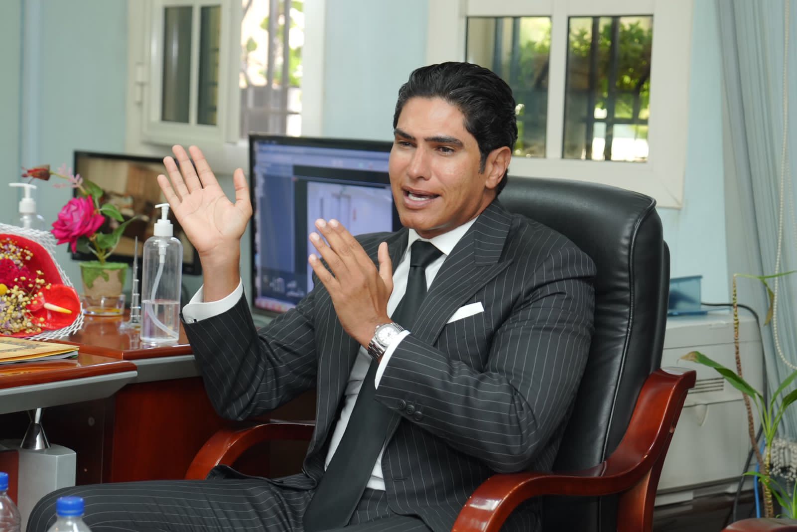 زيارة الوفد لمستشفى العجوزة (6)