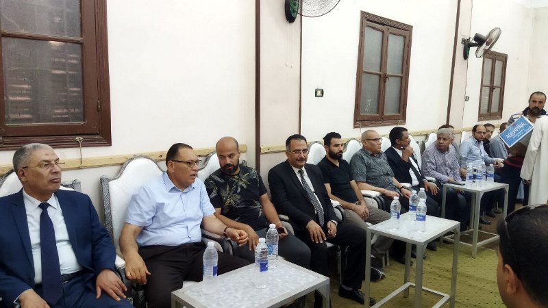 محافظ الشرقية يقدم العزاء لأسر الضحايا 04