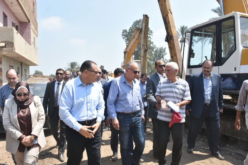 زيارة وزير الري لموقع كوبري الشرقية المنهار 03