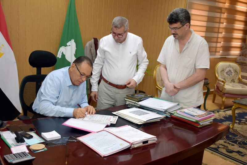 محافظ الشرقية يعتمد نتيجة امتحانات الدور الثاني للشهادة الإعدادية