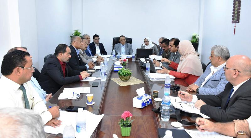 اجتماع محافظ الشرقية بـ مستثمري بلبيس 01