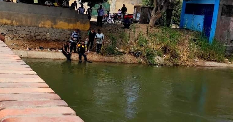 محاولات انتشال الجثة