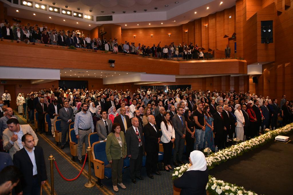 تخريج دفعة جديدة من كلية تكنولوجيا المعلومات