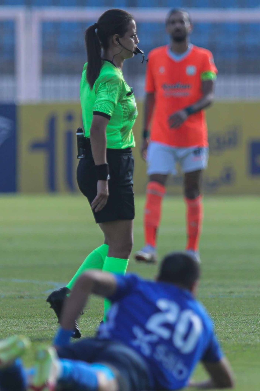 شاهندا مغربي - فاركو وسموحة (12)