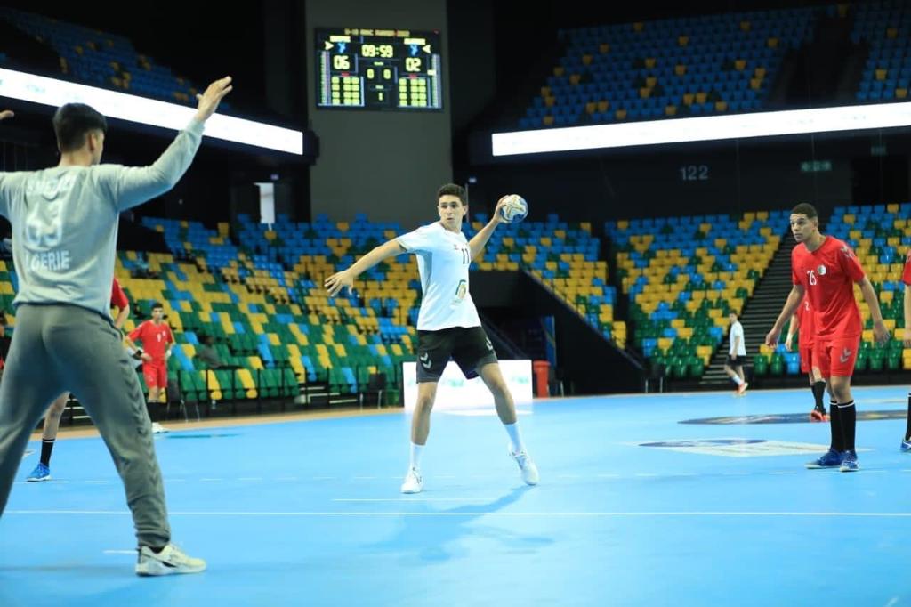 منتخب مصر والجزائر يد (4)