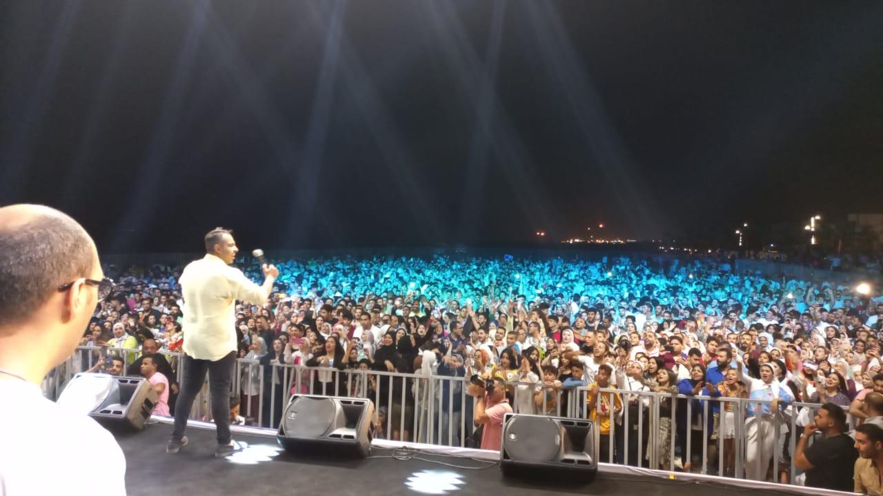 حفل محمد عدوية في بورسعيد (2)